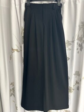 Like New Wide Leg Black Pants